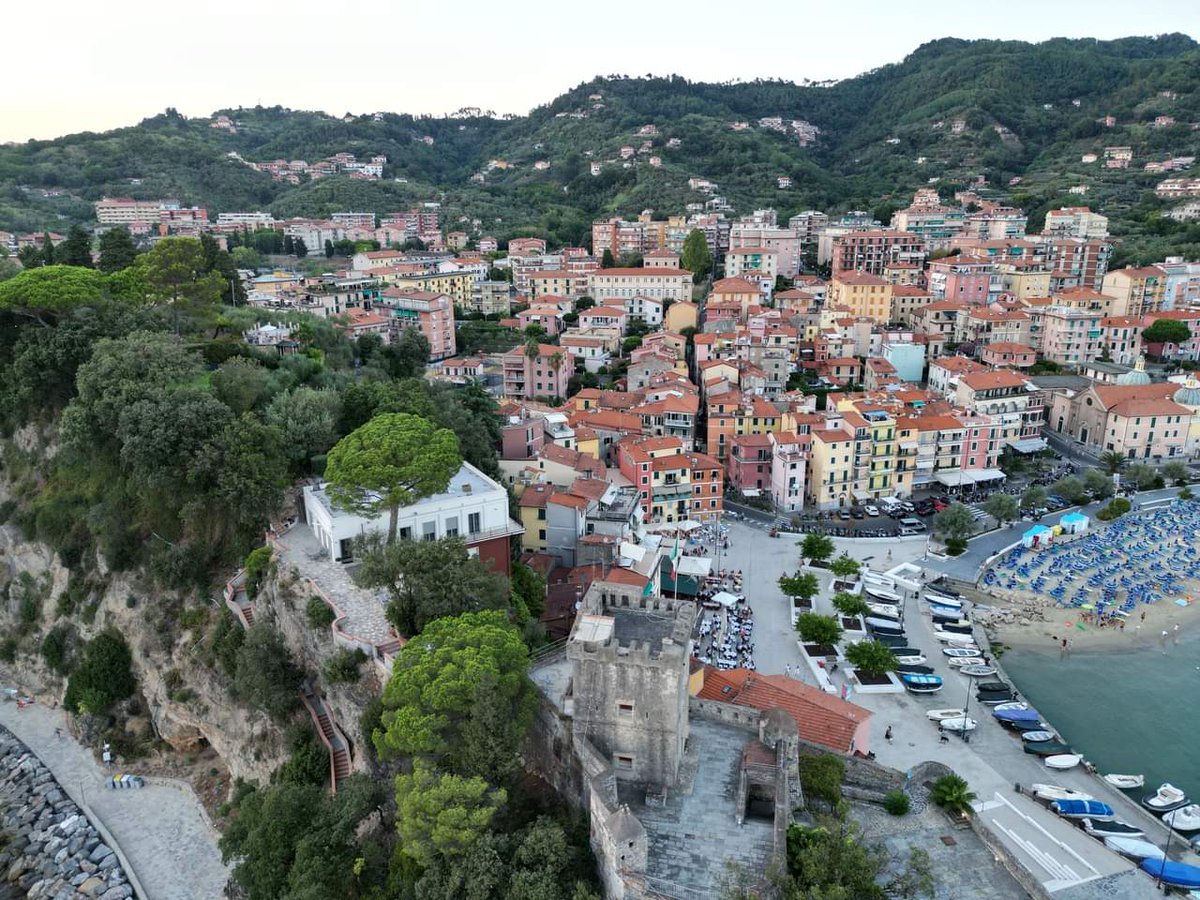 pudipu's tweet image. Quando mi chiedono cosa mi piace del mio paesino.
Beh, tutto.
#SanTerenzo #Lerici