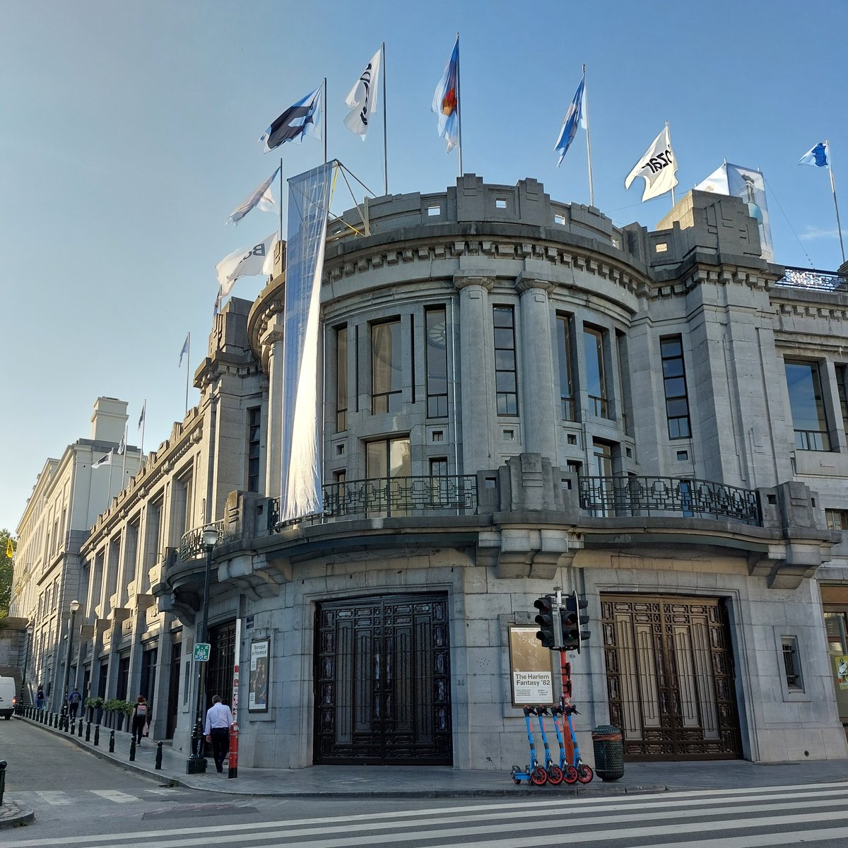 LaChambreBE's tweet image. La com #InstitutionsFédérales se penche sur le projet de loi modifiant les statuts du Palais des Beaux-Arts @BozarBrussels #Bozar pour les mettre en conformité avec le Code des sociétés et associations &amp;gt; tinyurl.com/mtn5595k 
Live ⏩ tinyurl.com/33s5z8x8