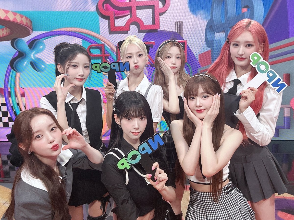 [⏰]

잠시 후, 오후 8시!
NAVER <NPOP>에 EL7Z UP이 출연합니다.
EL7Z U 여기 붙어라💓

#EL7ZUP #엘즈업 #CHEEKY #CHEEKY_빨리모여_지금여기