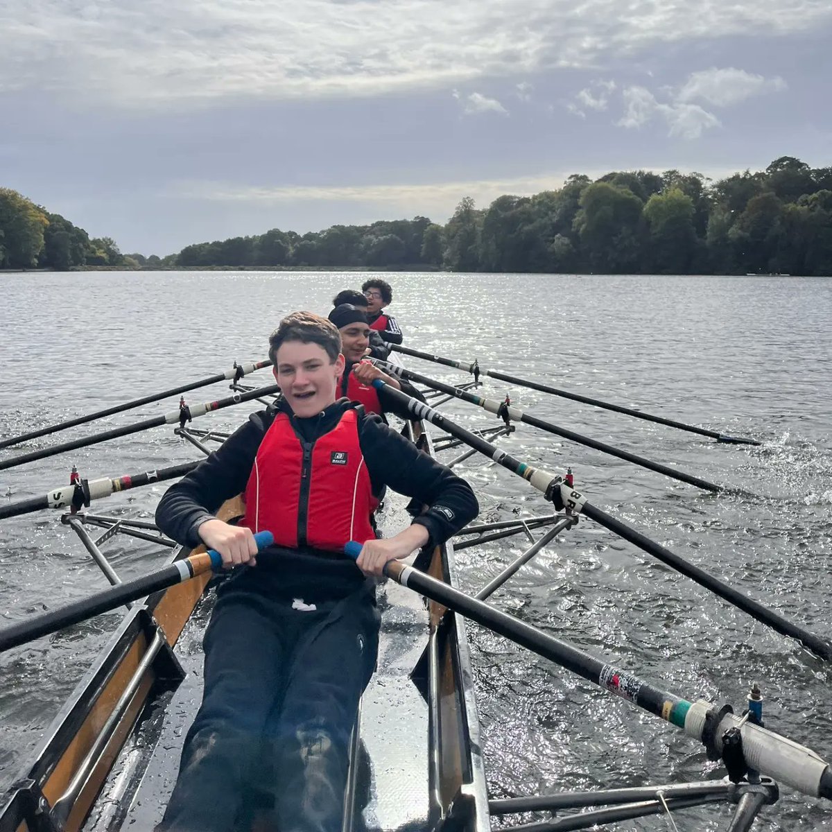 LYRowing's tweet photo. #ActiveRow Leeds has been getting on the water nice &amp; early this year! 
Grateful for the support from @HenleyRegatta Charitable Trust in being able to challenge the social disadvantage in Yorkshire. And continued partnership with @leedsrowing to make our goals reality
📸 @dco_pe https://t.co/WxersqH9Jc