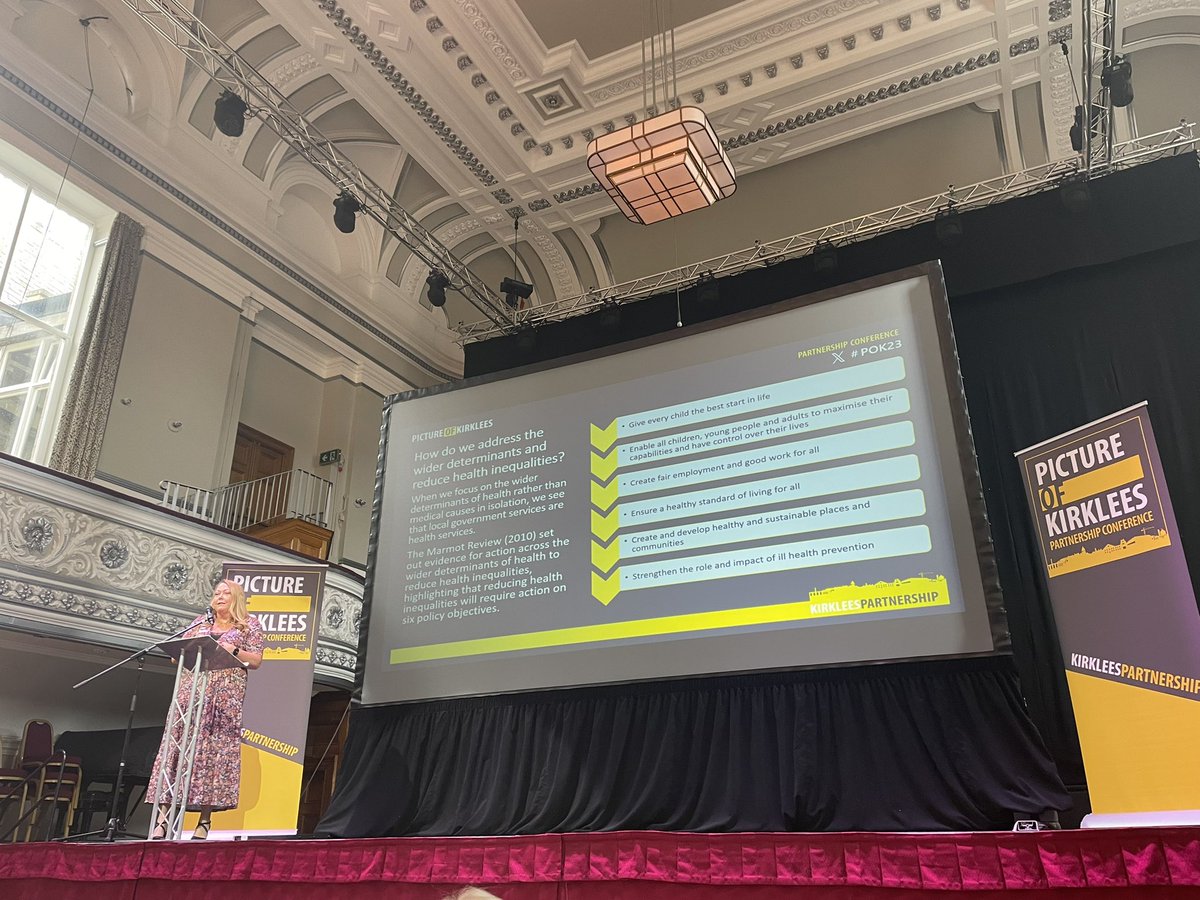 Starting off Picture of Kirklees Partnership Conference with a presentation on inequalities in Kirklees #pok23 #partnershipworking #makingadifference #reducinginequalities #dewsburytownhall #dewsbury