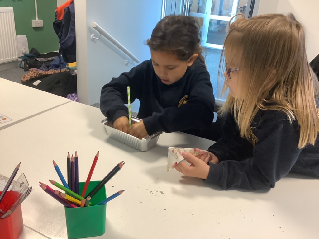 NewquayPrimary's tweet photo. For their writing lesson yesterday, Severn class worked in pairs to build boats. The pupils then looked at imperative verbs in order to write instructions and tell others how to build one. https://t.co/OnPN3I7wOL