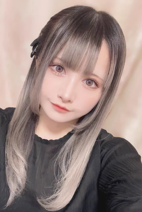 そいえば髪色変えた