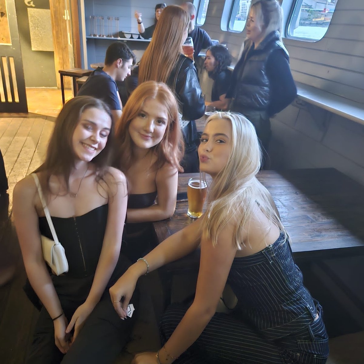 dwell Student Living tweet media