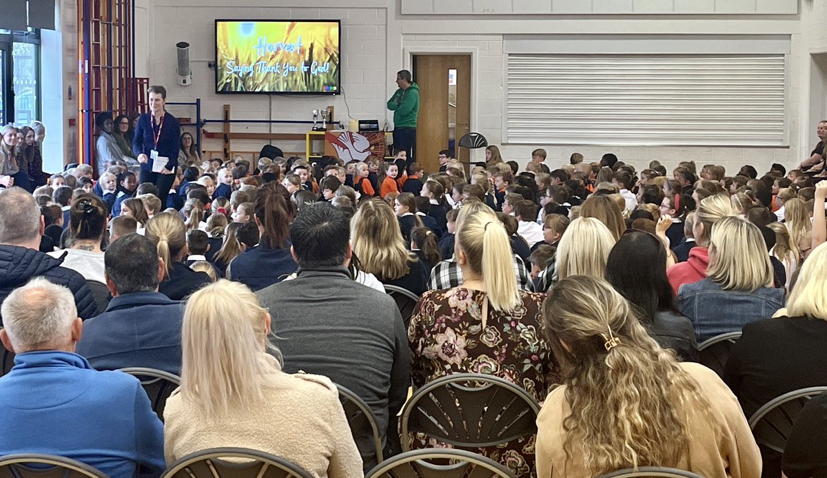 What an amazing #HarvestFestival.  Our children performed amazingly! Thank you to all of our visitors in the audience and to the fantastic Helen and Andy from @StBotolphs in Barton Seagrave.