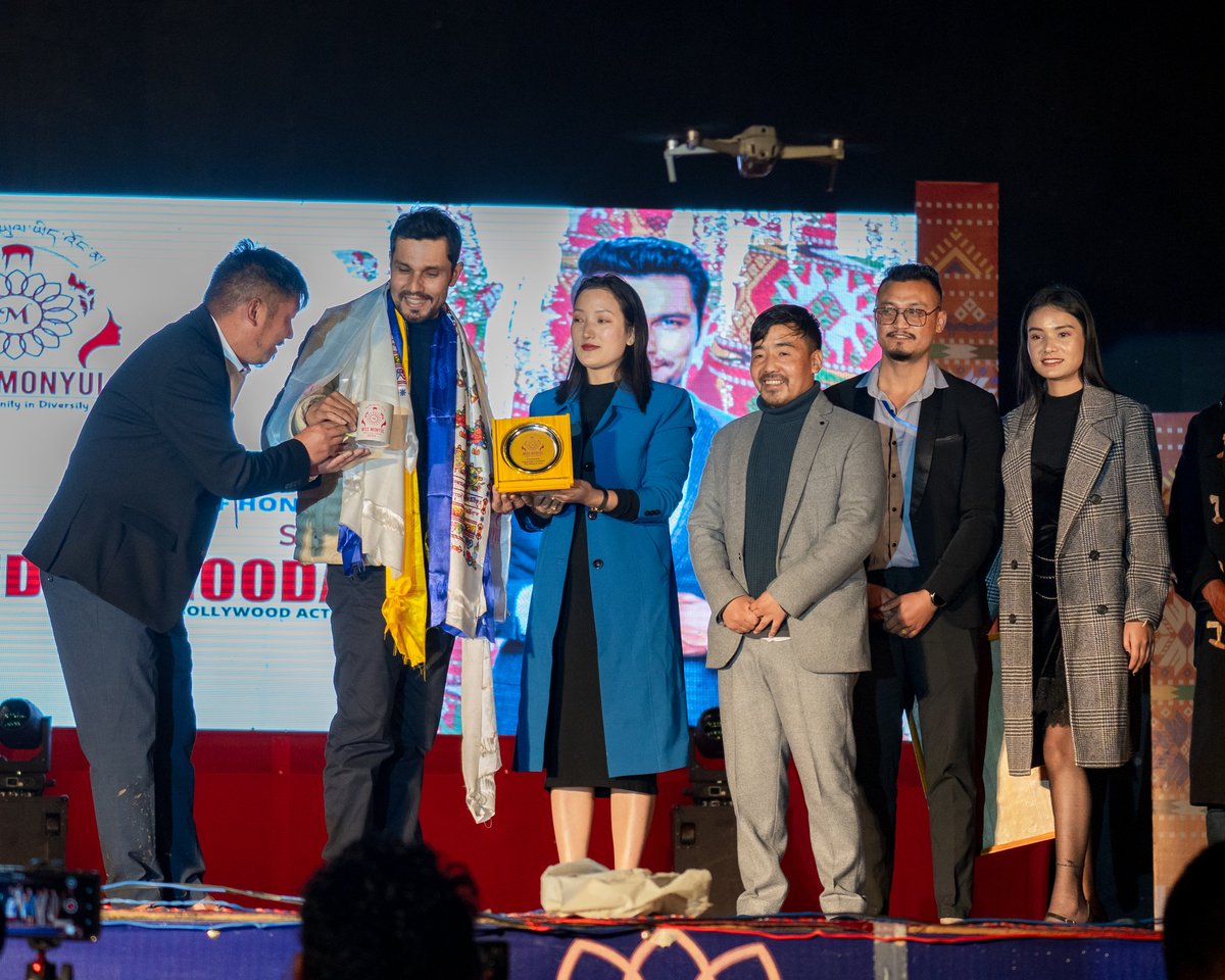 Miss_Monyul's tweet photo. It was an absolute privilege to have the charismatic Bollywood actor, @RandeepHooda, grace our event as the Guest of Honour. We extend our heartfelt gratitude to Randeep sir for sparing his precious time to attend the program. https://t.co/Q6IxbNvnkf