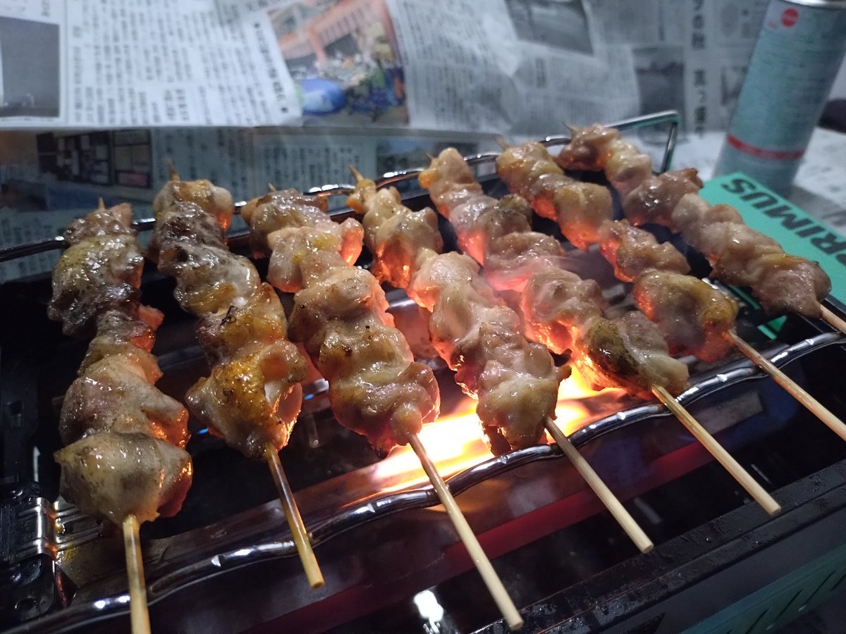 zzw168spl's tweet image. 晴耕雨食。
雨で稲刈りがお休みの日には、串打ちから焼き鳥を愛でる😚
#イワタニ
#PRIMS