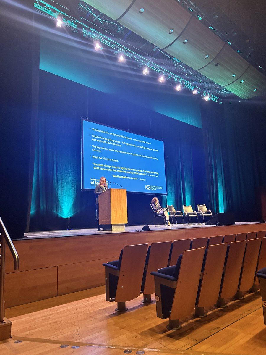 Day two of #SRC23 and starting with an inspirational keynote from <a href="/wendyerayner/">wendy rayner</a> and Ruth Innes of <a href="/NHSuk/">NHS</a>