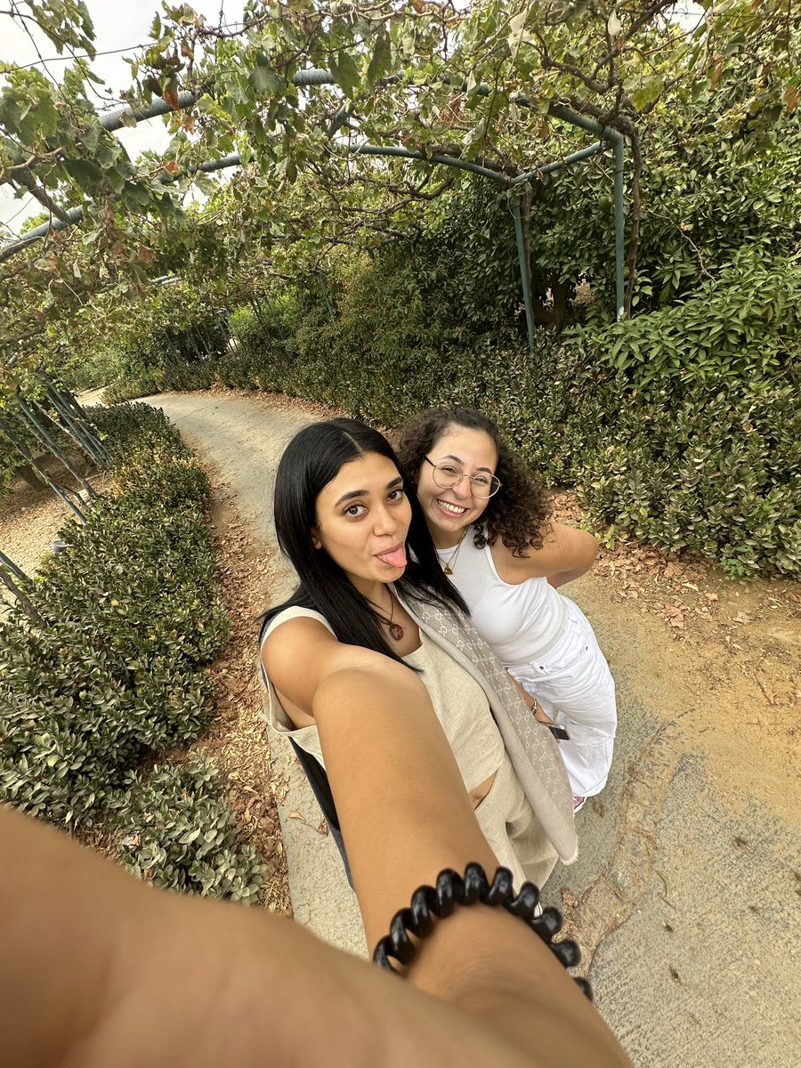 RashwanHadia's tweet image. Since it’s full of greenery and away from the crowd. It’s our favourite spot to stroll around to regain our energy in between classes. 
#JRMC2202 #JRLweb