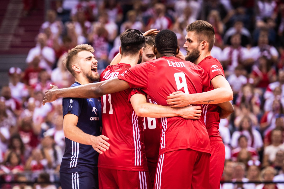 memorialwagnera's tweet photo. 21. triumf z rzędu! 😍😍😍
#POLMEX 🇵🇱🇲🇽 3:0 (25:21, 25:19, 25:14)
@pruszynski_pl | fot. Kacper Kirklewski
👉 Chcesz otrzymać rabat na zakupy w sklepie Fundacji Wagnera? Zapisz się na https://t.co/BG7cE84JJc! https://t.co/h9Vp4NdGSt