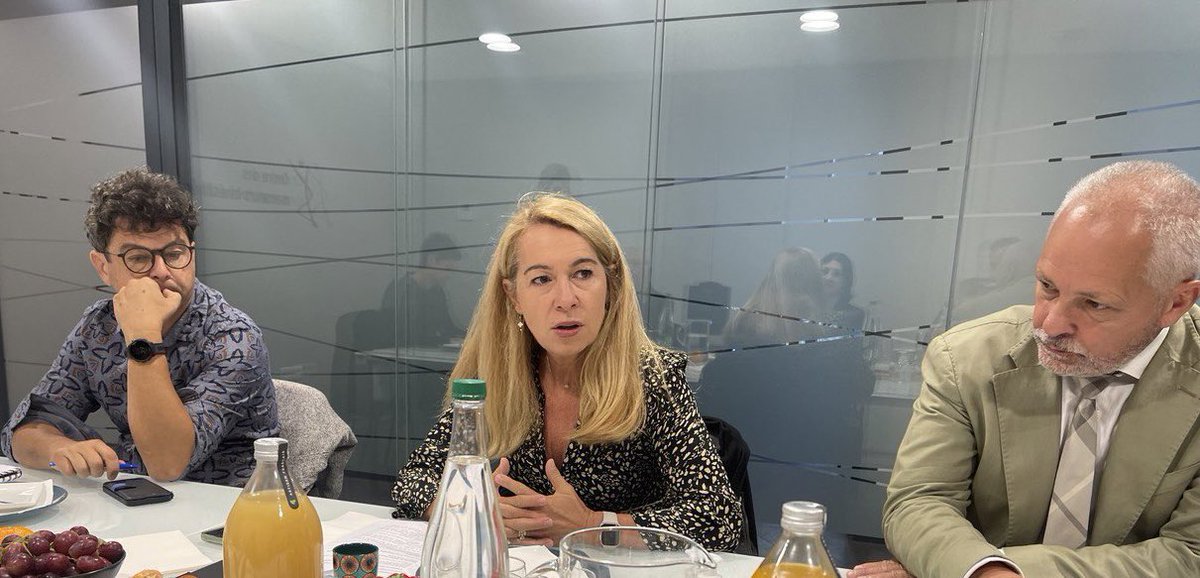 LaurenceCristol's tweet photo. Réunion sur l’avenir des politiques publiques en matière de prévention & de prise en charge de la perte d’autonomie avec la présidente #CNOMK @PMathieuMK, du Vice-président #SFGG Pr @OlivGuerinNice & du député @JeromeGuedj
👉 Kiné = acteur du soin & de la prévention https://t.co/lllnJapABI