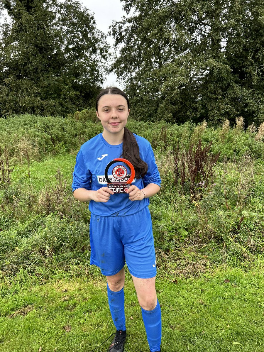 𝗟𝗘𝗔𝗗𝗜𝗡𝗚 𝗧𝗛𝗘 𝗪𝗔𝗬 🔴 Well done to Emerald from our U18 Girls Saturday team who is leading the @GMWFL2011 A Division scoring charts with 1️⃣4️⃣ goals in 5️⃣ games! A great start to the season from a top player 🤩