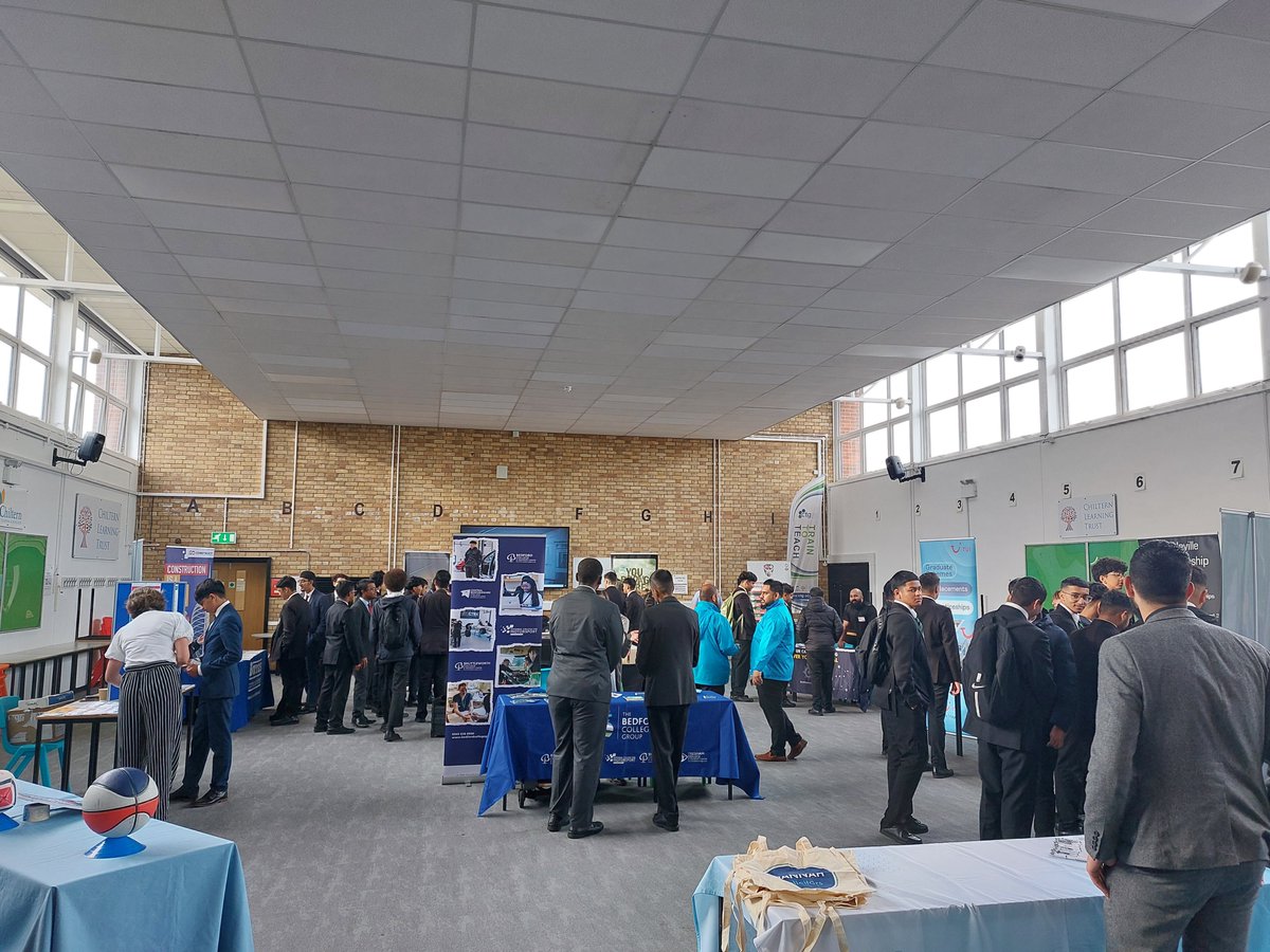 ChallneyBoys's tweet photo. Excellent Apprenticeship Fair today, thank you to @BorrasConstruct #NevilleConstruction
@NHSEngland @BritishArmy @RoyalAirForce 
@bedfordcollege @CentralBeds @shuttleworthcol @uniofbeds #HannahSolicitors @TUIUK 
@bedspolice for helping to create an informative and inspiring event https://t.co/AYFfpR1WLg
