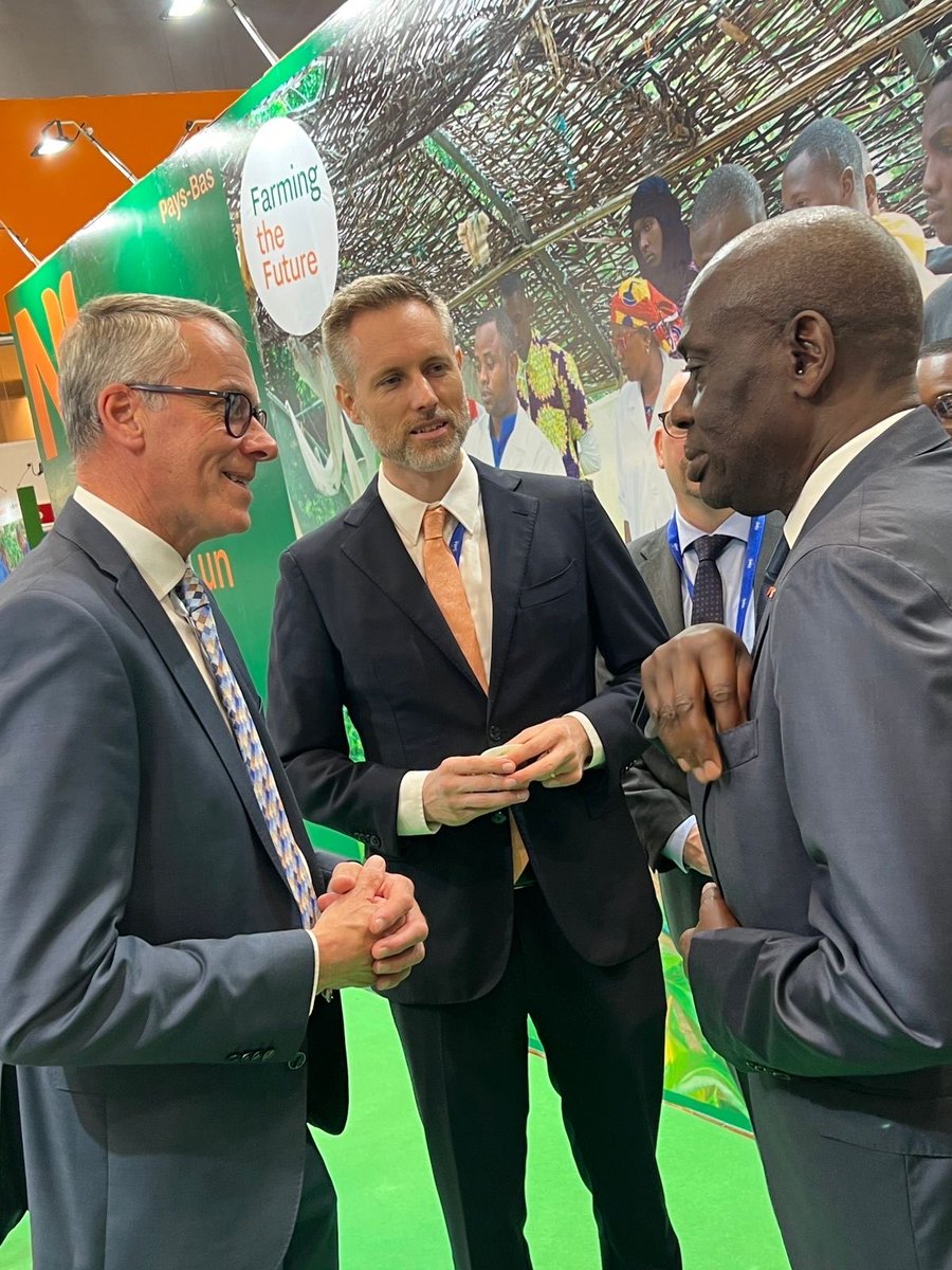 🤝 Namens <a href="/minlnv/">Minlvvn</a> was ik vorige week in Abidjan, Ivoorkust, voor de SARA-beurs, de belangrijkste agribeurs in West-Afrika voor gesprekken en bijeenkomsten over duurzame landbouw. #SARA2023 #NLatSARA # PaysBasSARA.