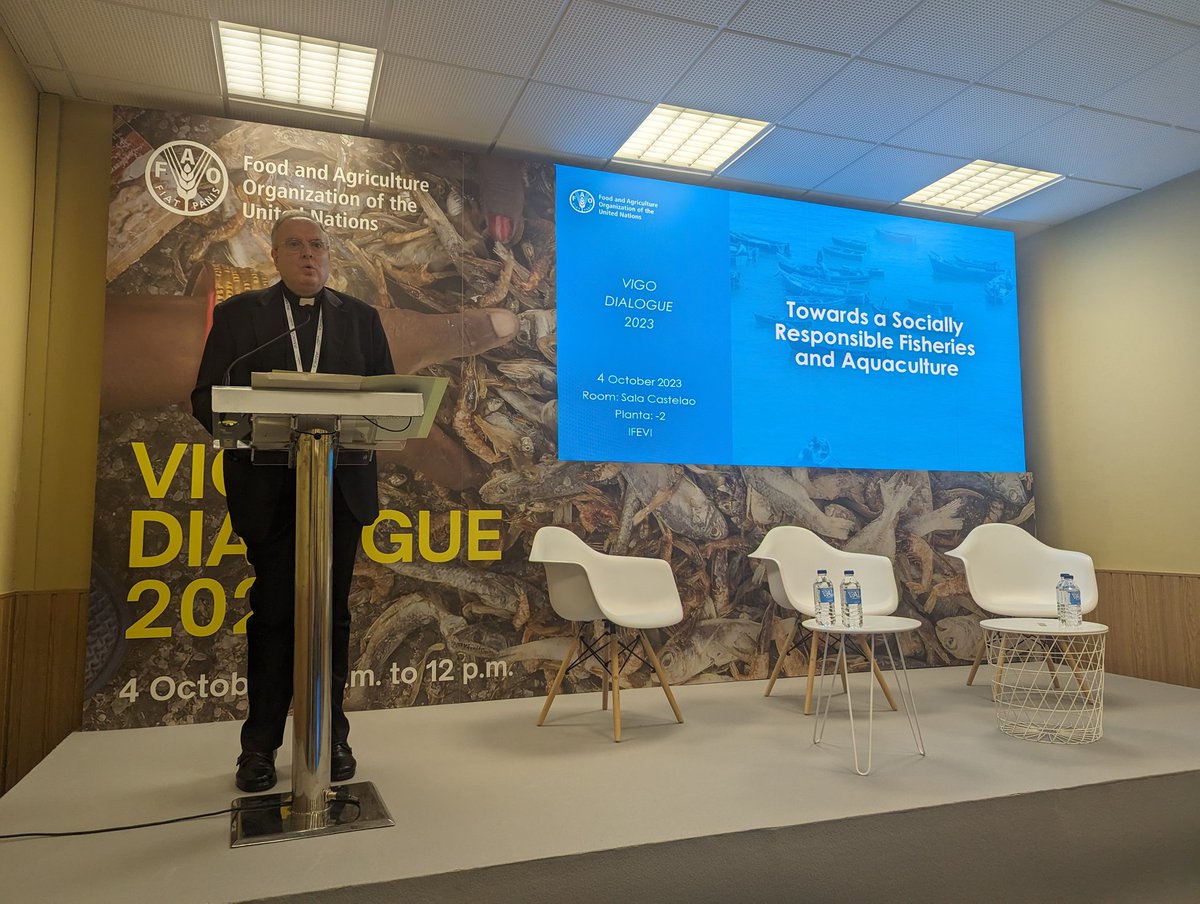 🔵 HAPPENING NOW The Vigo Dialogue 2023 - Towards a socially responsible fisheries and aquaculture At the opening, Vera Agostini @FAOfish Deputy Director and Monsignor Fernando Chica @HolySee recalling the importance of ensuring decent conditions for fishers and fish workers