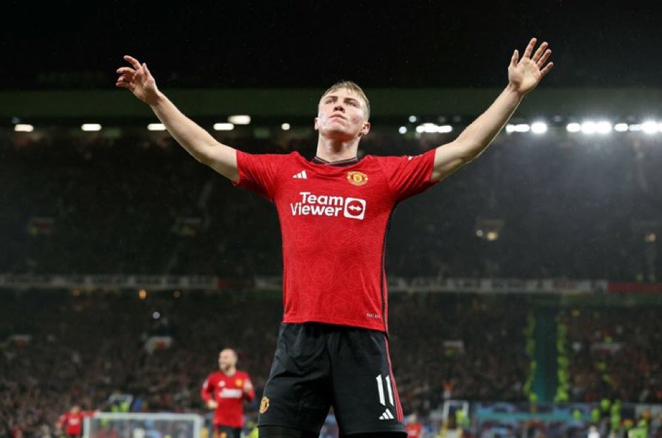 A huge positive in a very negative and weak team right now. 

What a player this guy is. 👏🏻 #MUFC