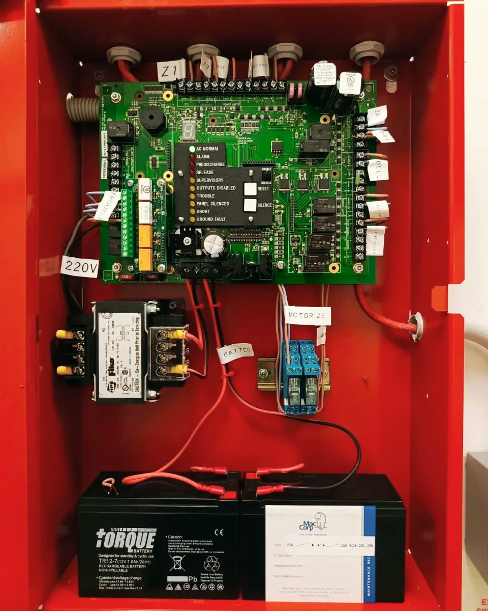 maccorpleb's tweet image. Banque de l&apos;Habitat is #anotherprojectbymaccorp protected with #Fm200 #firesuppressionsystem from @fikecorporation #madeinusa.
#firesuppression #fireprotection #Fm200 #firesafety #lifesafety #maccorpersdoitbest