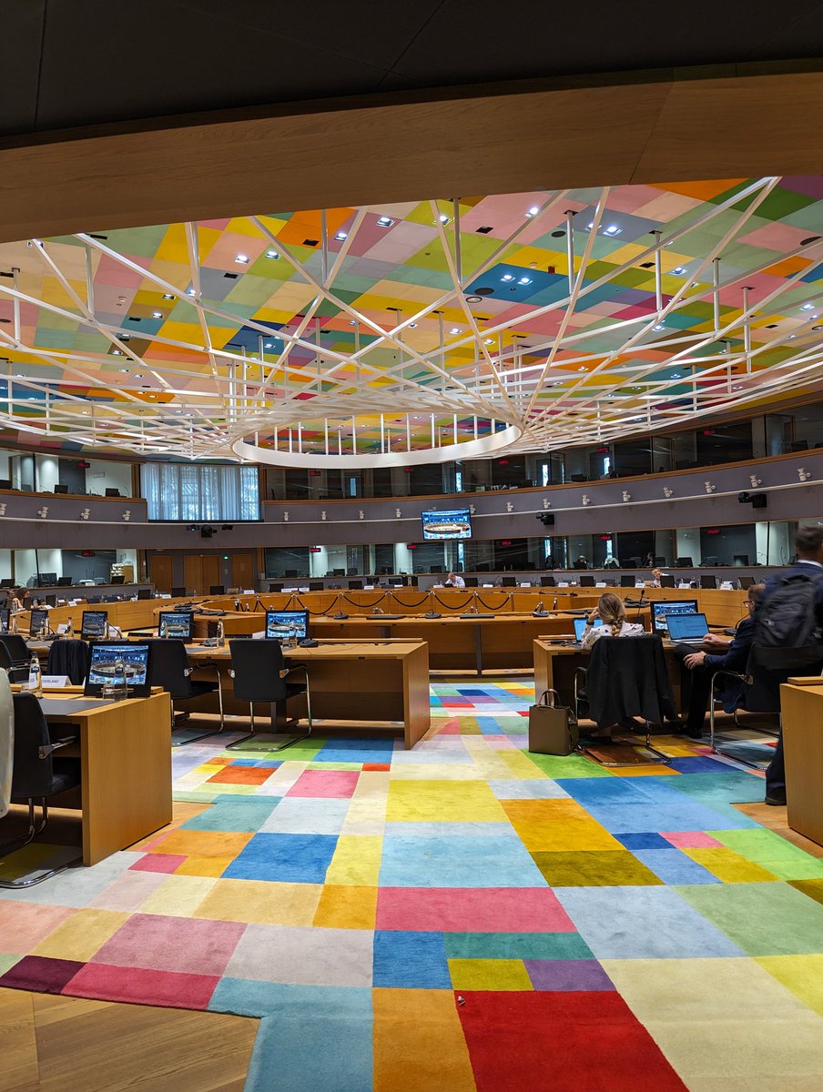 gardeluca's tweet photo. Avec la présidence espagnole de l'UE à #Bruxelles pour avancer dans la négociation sur le projet de règlement sur l'interdiction des produits issus du Travail forcé. #EuropeanUnion #ForcedLabourBan
#PEUE #Espagne
@france_espagne
@MAECgob https://t.co/qYoZha5F2H