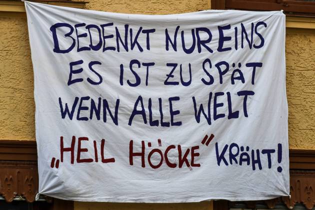 Anonymous00708's tweet photo. Das Problem beim richtigen Namen nennen:
Es ist nicht "#Ausländerfeindlichkeit", 
sondern es ist Rassismus!
Nie wieder Nazis an der Macht!
#fckafd #OpAfD #AfDnee
#Alice_Weidel #Hass_und_Hetze https://t.co/S5r6RUBqlD
