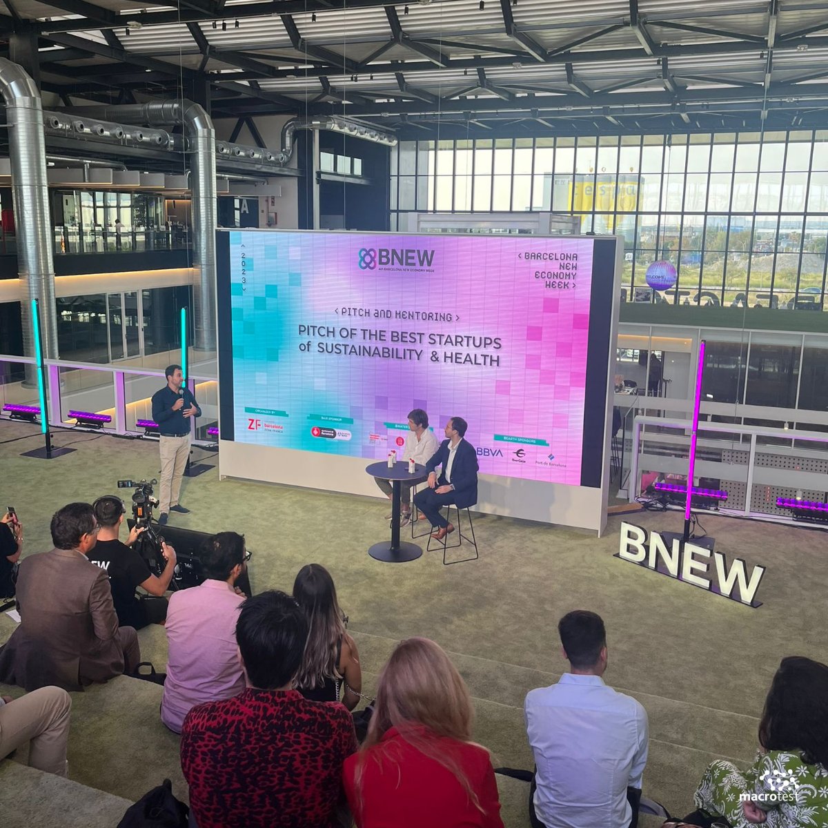 macrotest_ok's tweet photo. ¡Estamos emocionados de asistir de nuevo a #BNEW2023! 🚀
Hoy presenciamos charlas muy interesantes sobre #salud, #sostenibilidad, y de mucho #talento 👏🏻👏🏻
@BnewWeek #evento #BCN #negocios #Barcelona #Tecnología #Innovación #startup #macrotest #BNEW #ODS8 #ODS9 #ODS17 #Macrotest https://t.co/Tkx8UKVLB3