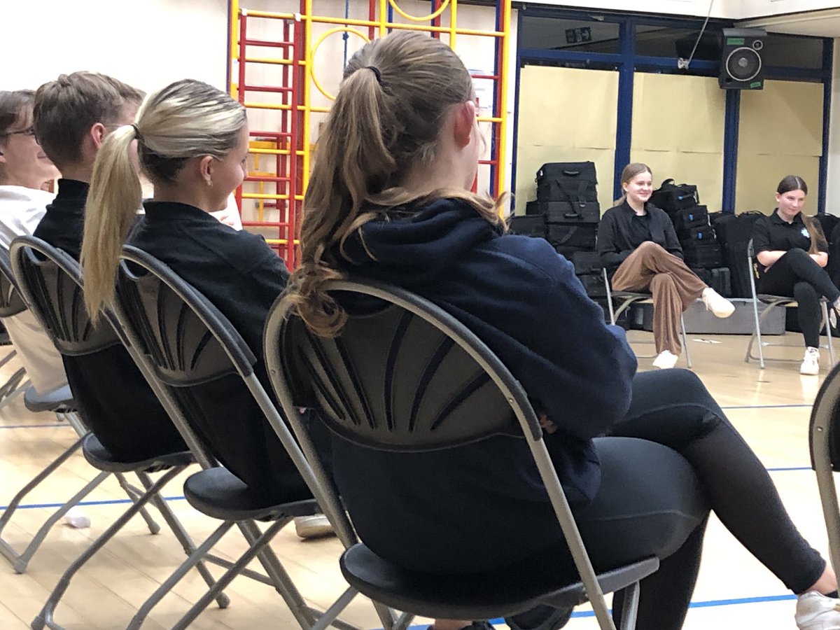 HVPoliceCadets's tweet photo. Thank you to @BCHPoliceDogs for bringing along 👮‍♂️🐕‍🦺 PD Luther. An interesting session learning about the different 🦮’s and the various roles they carry out within in the Force. An insight for the leaders, as well as the cadets!!
 @NationalVPC @HertsPoliceVol https://t.co/HaHGyUuTQ7