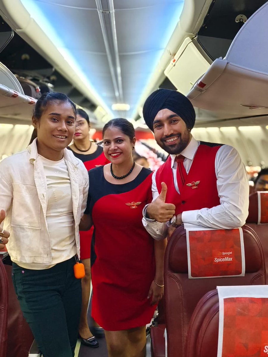 Thank you @flyspicejet staff Rati, Rihanna, Shubham and me Angrej for wonderful hospitality during my recent trip to Sikkim. 😊🌸