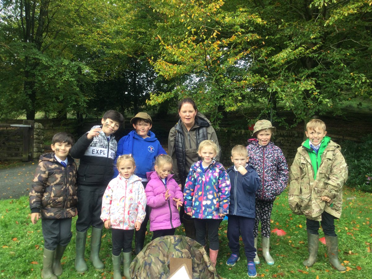 thurnglass_sch's tweet photo. The children had a fantastic Countryside Classroom Day on the Abbeystead Estate with @CountrysideL yesterday 🌱🔎🥾🦟🐦‍⬛#TeamThurnham #LetsLearnMoor #CountrysideLearning #OutdoorClassroom #Abbeystead 🌈 https://t.co/bHIywgGoeo