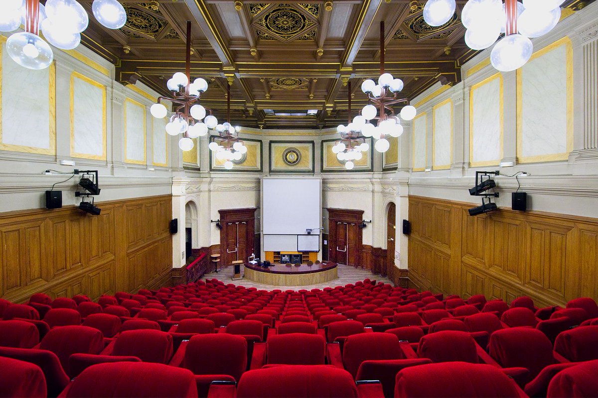 CnamIntec's tweet photo. @CnamIntec a rejoint les locaux historiques du @Cnam depuis sept. 2023. Nos élèves en #DCG, #DSCG, #licenceCCA et #masterCCA ont pu faire leurs rentrées dans ce nouveau cadre. 
#apprentissage  #patrimoine #historique #compta #expertscomptable https://t.co/YHTii3DAhj