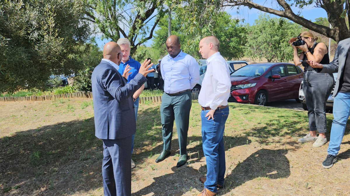 Solly Msimanga tweet media