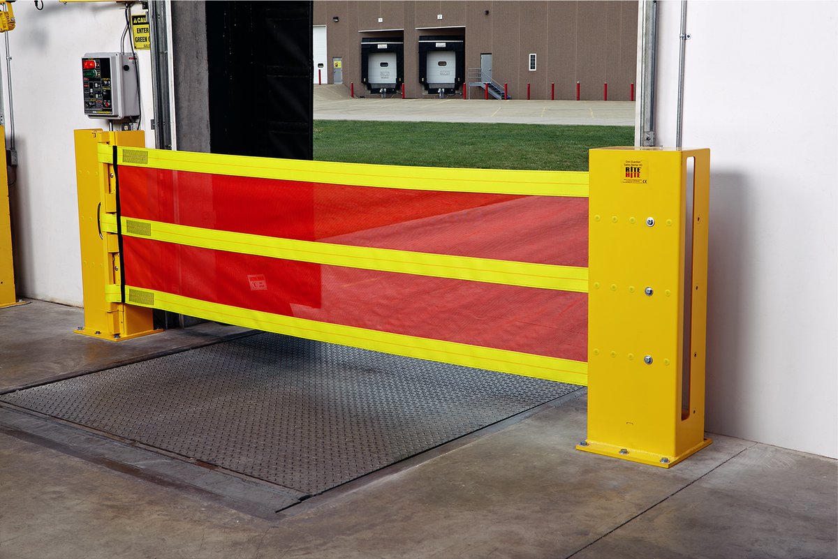 IPEmagazine's tweet image. IPE MAGAZINE - Keeping safety in focus @ritehite #safetybarriers #loadingdocks  ipesearch.co.uk/Keeping-safety…