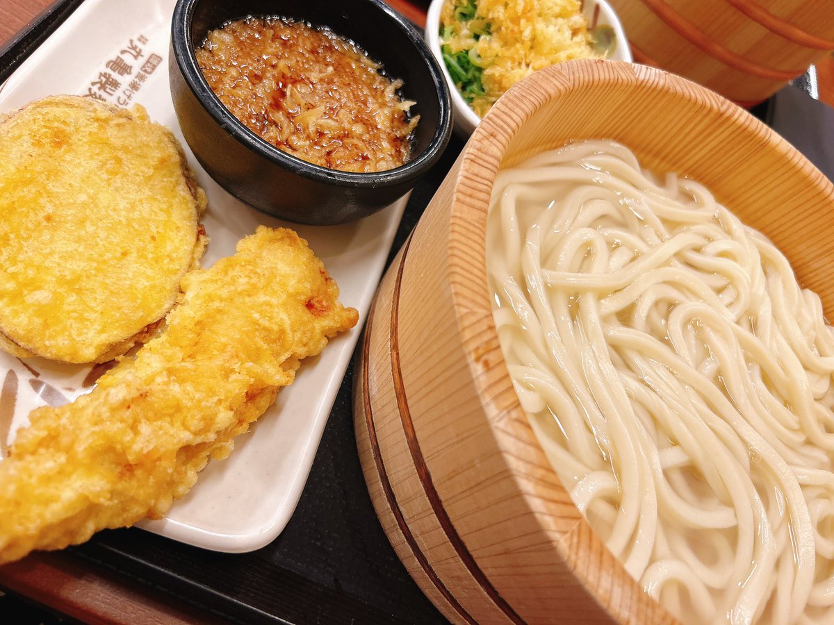 moimoi__mo's tweet photo. 食べ物だけは私を裏切らないもんね https://t.co/N8Xy3uCAUu