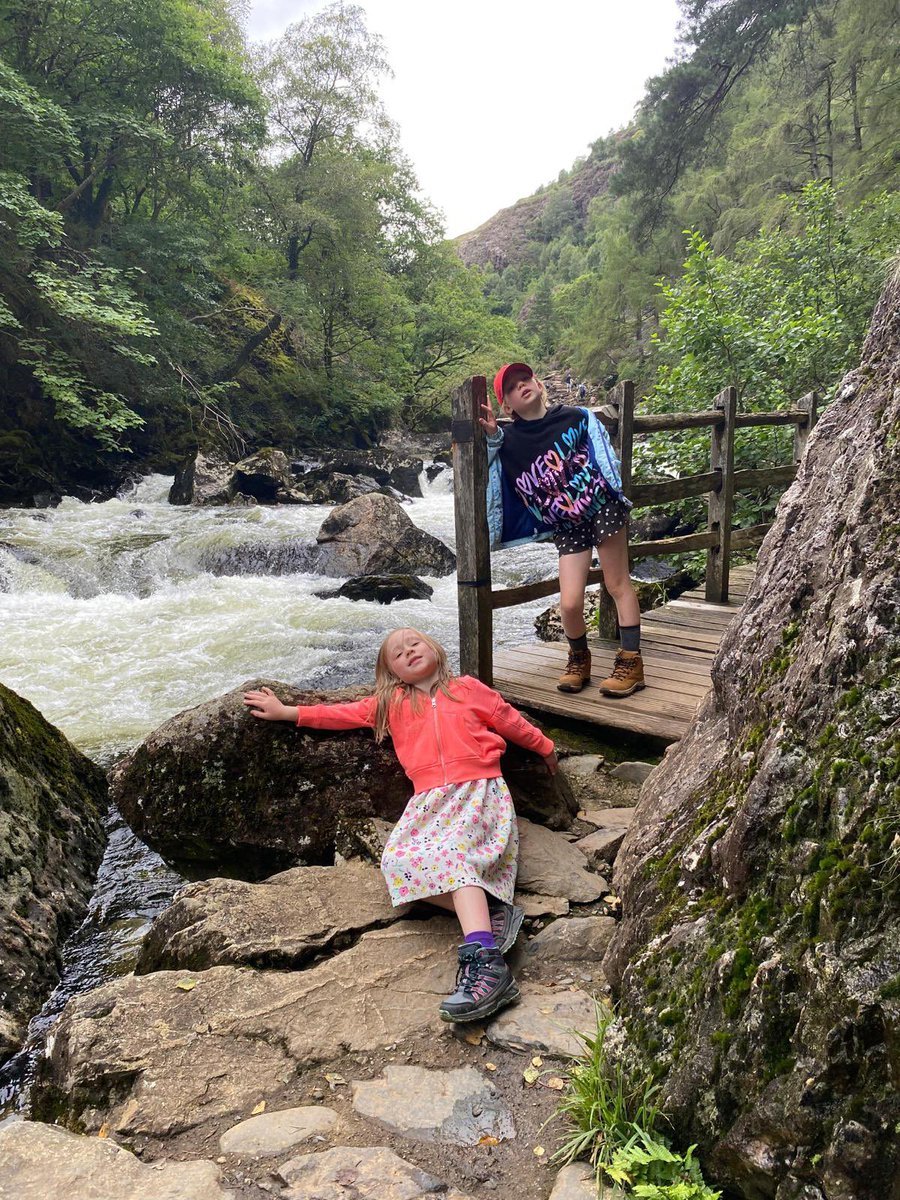 MrSut_'s tweet photo. @BarkiSchool #ActiveCalderdale #HeathySelfie Emmie &amp; B like to swim, bike, hike, horse ride, ballet &amp; play football! https://t.co/eGdxPml60G