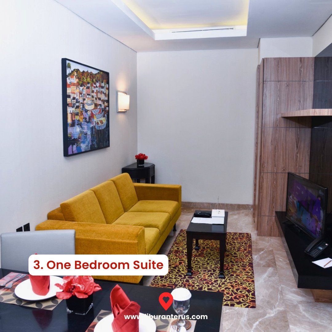 liburanteruscom's tweet photo. Di sini, terdapat fasilitas WiFi, kolam renang, hingga meeting room. Pada ruangan tipe suite juga tersedia kitchen set untuk memasak. https://t.co/dfbUBCD5P4