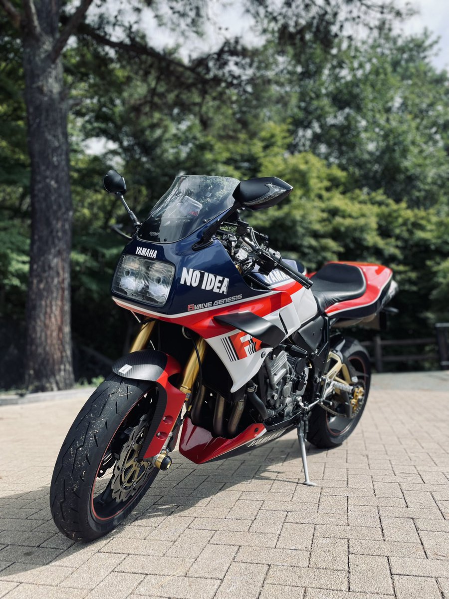 jazz_flh's tweet photo. エビフライ食べるなら南甲府へ！

#キッチンミナミ
#甲府グルメ
#エビフライ 
#バイク好きと繋がりたい 
#バイクのある生活 
#YAMAHAが美しい 
#FZ750
#FZ996R https://t.co/3E0Q4Dp8jF