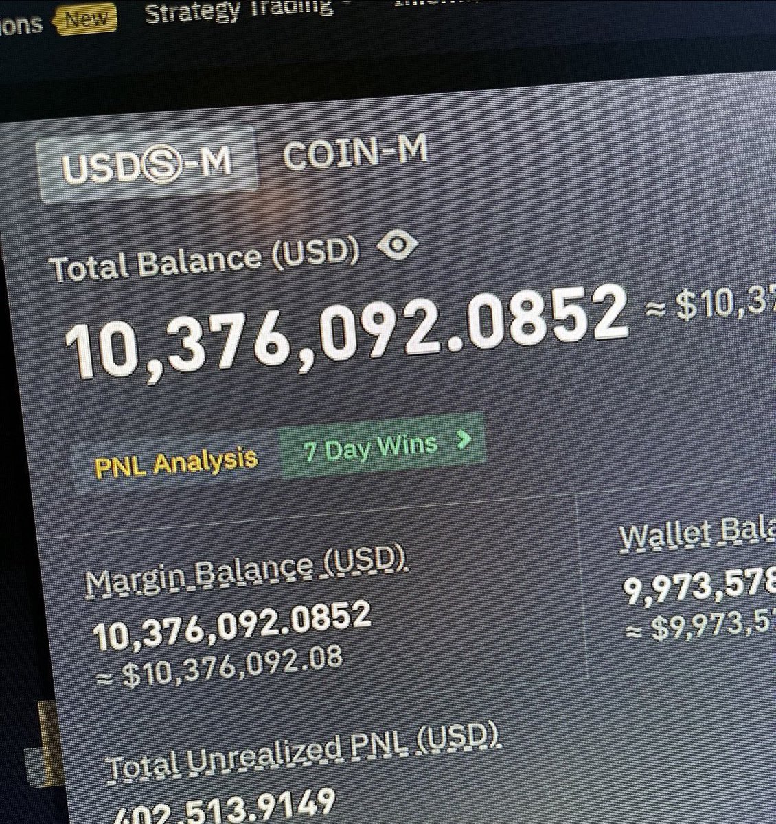 Finally reached $10m net worth🔥

After rugging over 50+ projects in the space and shamelessly shilling ref links for the past 3 years 

Mum we are making it out of the hood

Going to giveaway away 69 $ETH to someone random who likes and retweets this no cap no glizzy