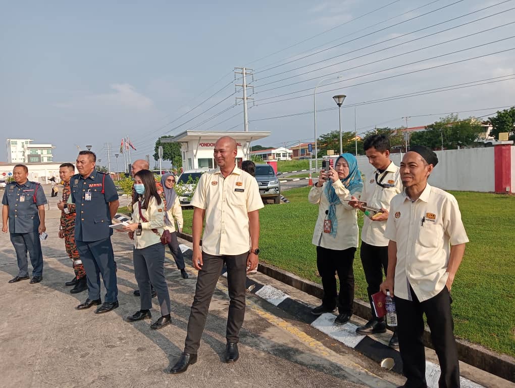 JKR Bersama Jabatan Bomba dan Penyelamat WP Labuan Dalam Mempromosikan Hari Profesion Teknikal Negara (HPTN) 2023. - Libaturus Berterusan Antara Agensi
