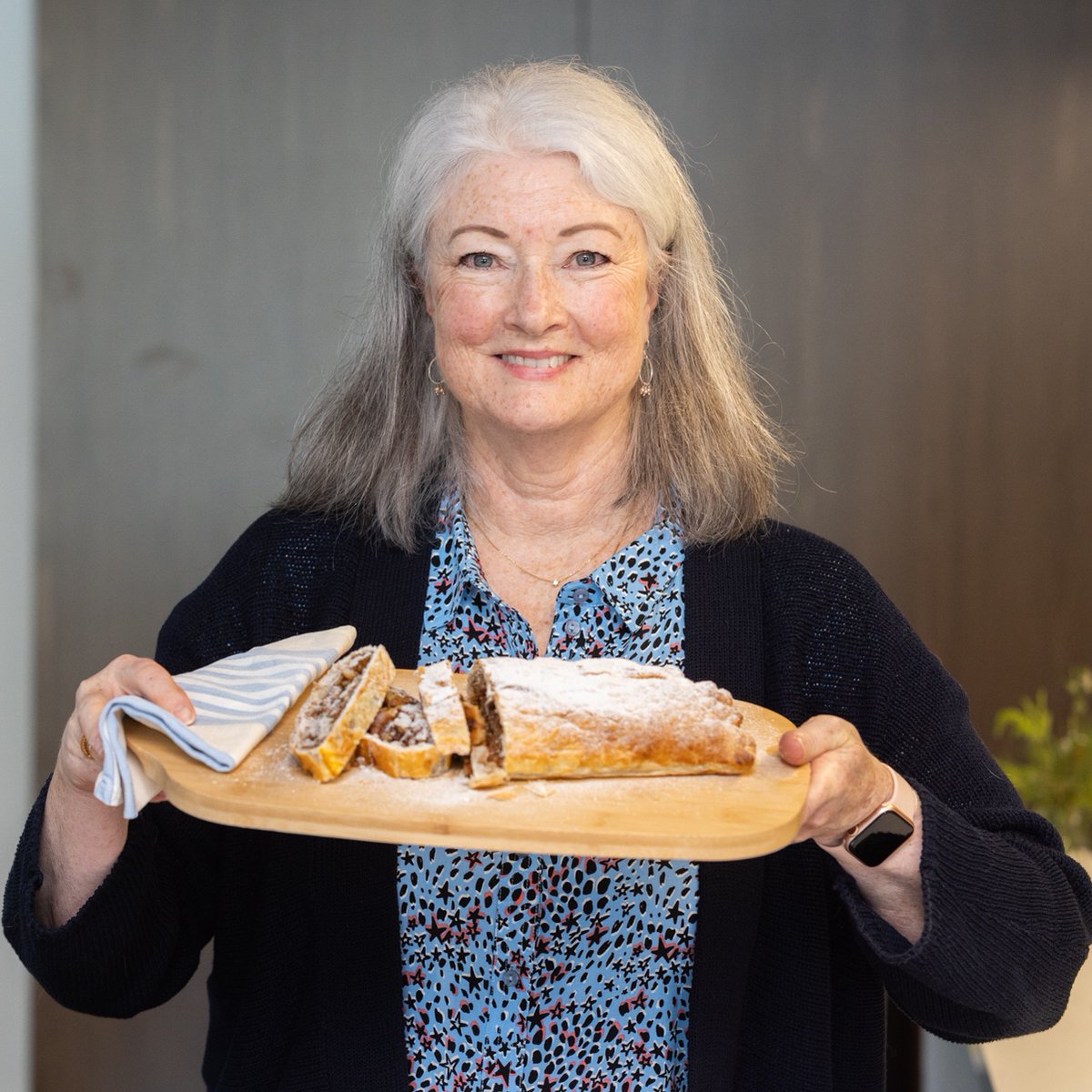 monashunilib's tweet image. 🤪 Our Library staff indeed understood the assignment, when we said show off that inner chef artistry!

💪 Now it’s your turn to join #TheGreatRareBooksBakeOff! Try out a recipe from our list, post your result, and tag #BakeMonash

🔗 For more info, visit monash.edu/library/rare-b…