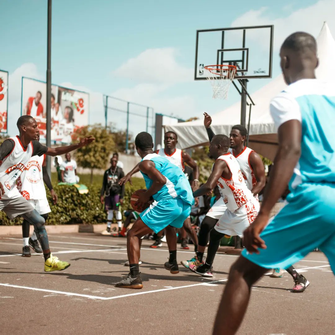 clockwork_brand's tweet photo. BASKETBALL ON THE STREET FOR THE STREET... #STREETBALL7 https://t.co/kdrlmRbw5h