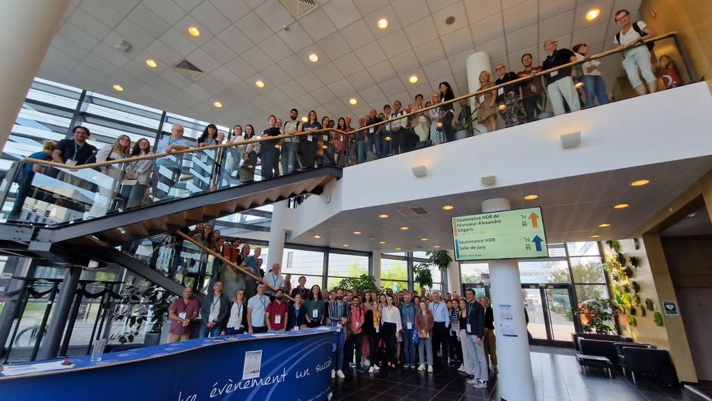 And that’s a wrap! Thanks to all the speakers and participants for attending the ‘Signaling through chromatin’ Symposium in Grenoble!

Have a look at the great content shared during these days: #Epi_Gre2023 🧬🎶🦗🐜🌱🦪