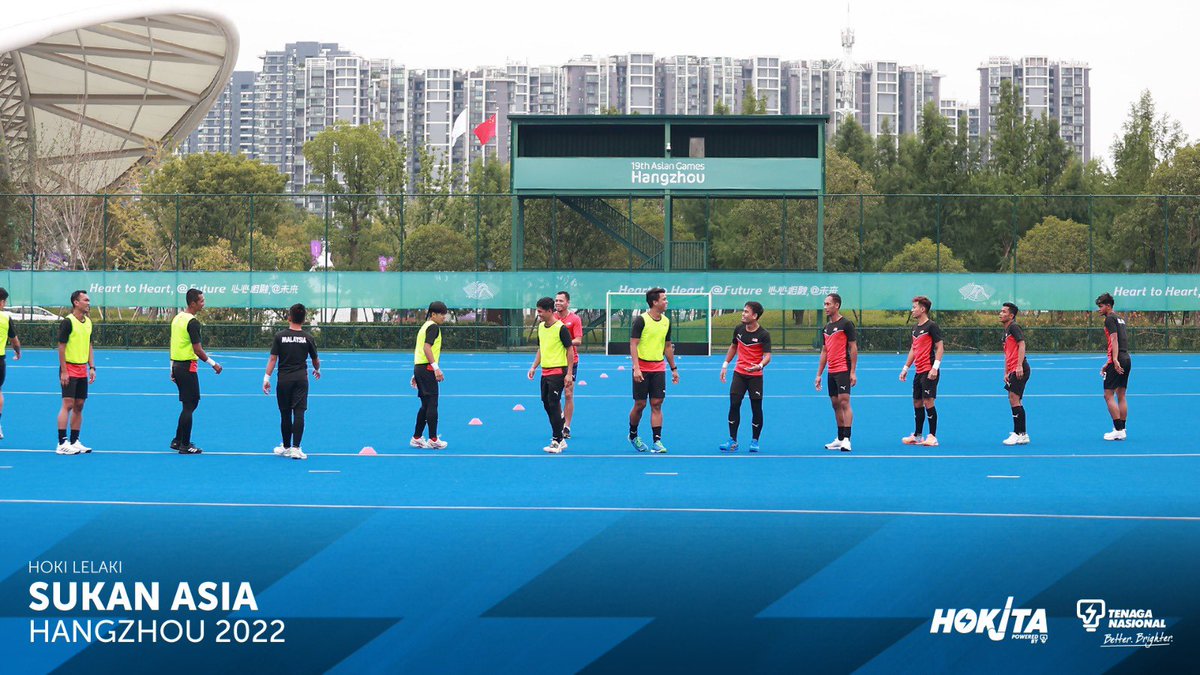 HokitaMY's tweet photo. Mood #SpeedyTigers ok saja! πβοΈπ
Tadi mereka meneruskan sesi latihan menjelang aksi penentuan tempat ke-5/6 #PAKvMAS pada hari Jumaat nanti. Gembira tengok mereka seronok kembali berlatih! #AsianGames2022 #SayaSokongHokiMY #BersatuUntukHoki https://t.co/eXUYg18ide