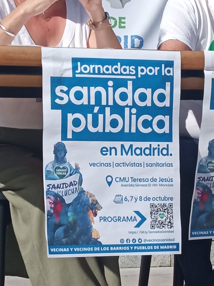 VecinasSanidad's tweet photo. Presentando las Jornadas por la Sanidad Pública de Madrid delante del Hospital 12 de Octubre 💚

No os olvidéis de inscribiros > https://t.co/NRdz2J5J8Z https://t.co/jKIRgkXyEv