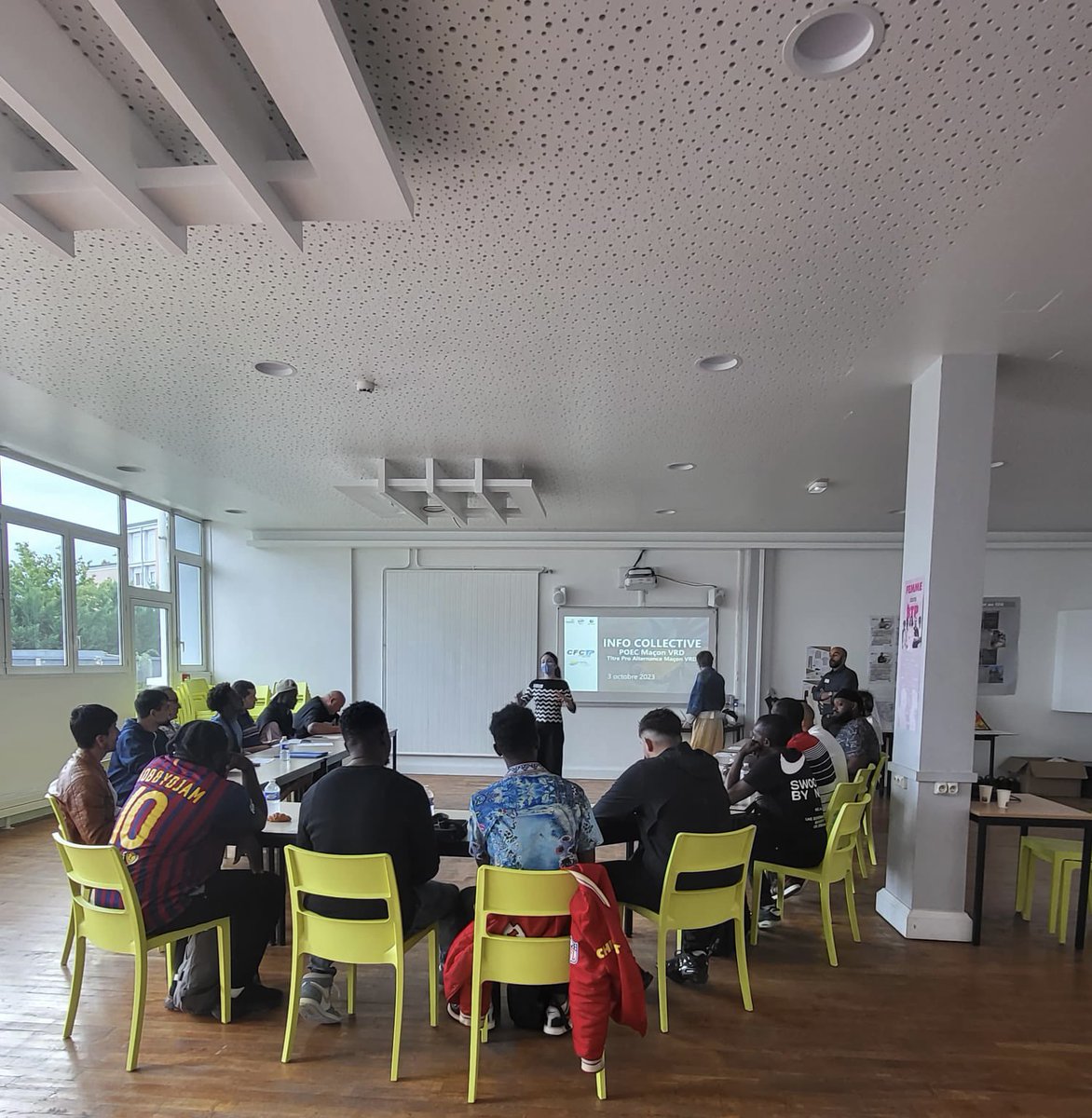 Réunion d'information collective hier portant sur la POEC Maçon VRD, qui démarrera le 16/10 à Clermont-Ferrand
👉17 personnes qui, nous l’espérons, s’épanouiront en intégrant les #TP 
<a href="/FRTP_AuRA/">FRTP Auvergne-Rhône-Alpes</a> <a href="/RoutesdeFrance1/">Routes de France</a> @pole_emploi <a href="/Constructys_/">Constructys</a> 
<a href="/BTPCFAAuRA/">BTP CFA Auvergne - Rhône-Alpes</a> <a href="/ifbtpra/">IFBTP</a> Egletons
GEIQ BTP63