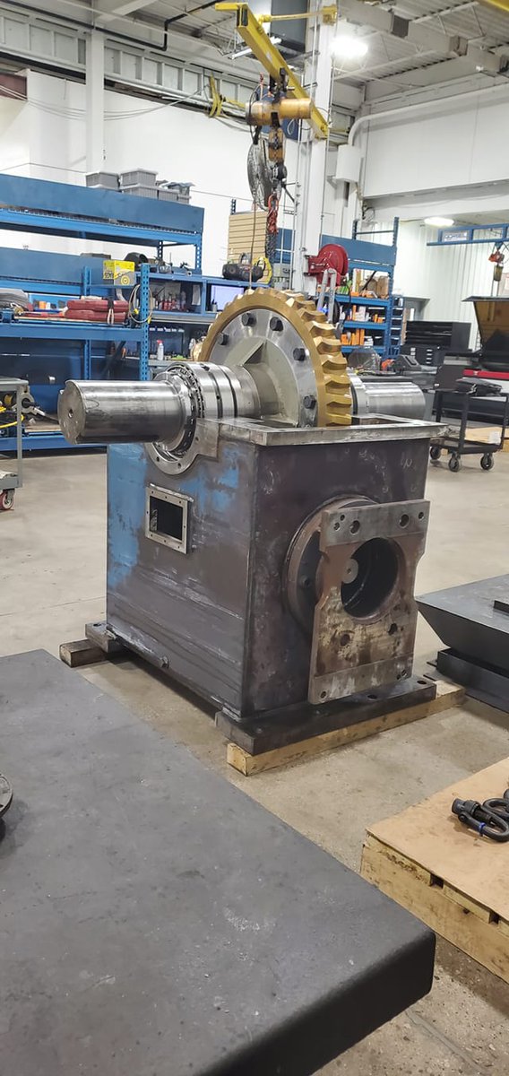 engplatform's tweet image. Large reducer, worm gear
#engplatform 
#reducer 
#wormgear