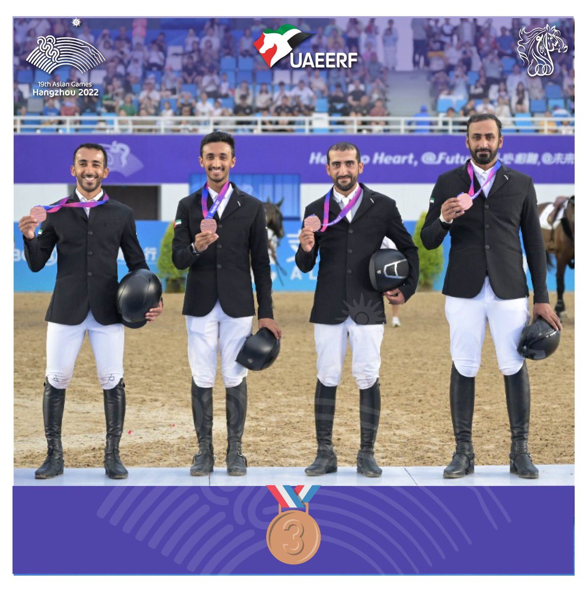 نبارك لفرسان منتخبنا الوطني لقفز الحواجز 🇦🇪 فوزه بالميدالية البرونزية 🥉 في منافسات الفرق ضمن دورة الألعاب الآسيوية المقامة في الصين . 
#اتحاد_الإمارات_للفروسية_والسباق #uaeerf