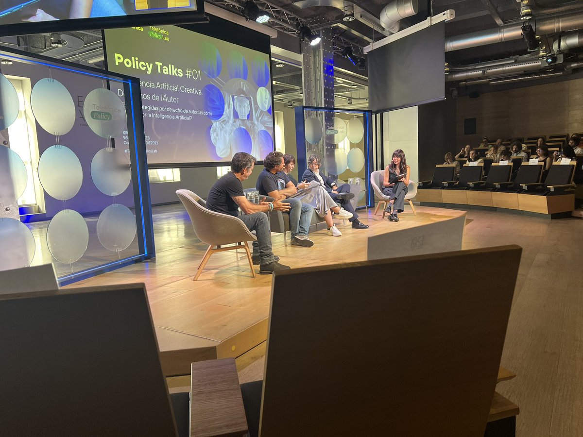 Gracias a <a href="/fundacionTef/">Fundación Telefónica</a> por promover este interesante debate sobre creatividad, derechos de autor &amp; IA en Policy Talks, ¿reutilización o inspiración de la IA de obras de preexistentes e intervención humana relevante? <a href="/AlexTourino/">Alejandro Touriño</a> <a href="/ECIJA/">ECIJA</a>