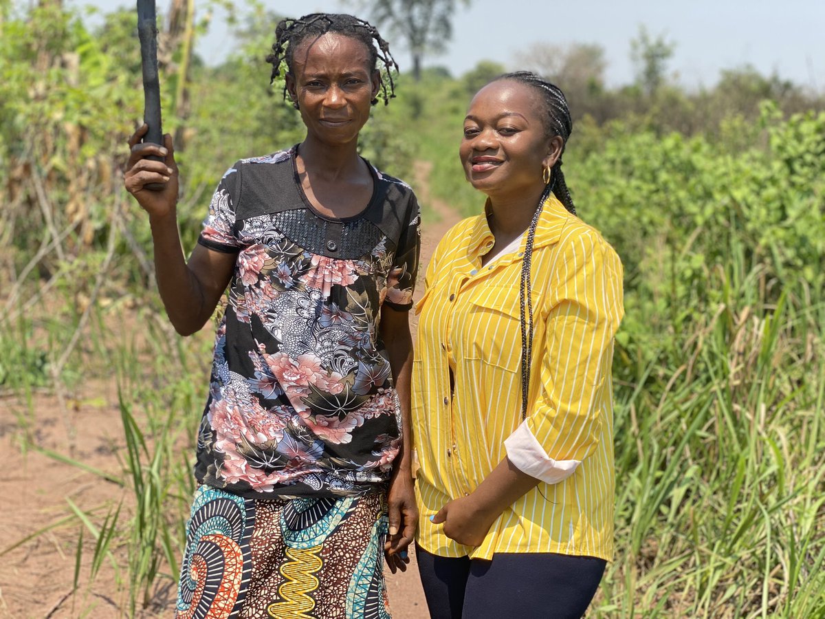SylvieMazambi's tweet photo. A la découverte du territoire de Nyunzu dans la province de Tanganyika ☺️
Je suis si curieuse de documenter sur les conflits intercommunautaires entre les twa et les bantous dans cette partie de la #RDC.
#Unpeuple
#Amour
#solidarite https://t.co/4GYopvsVhR