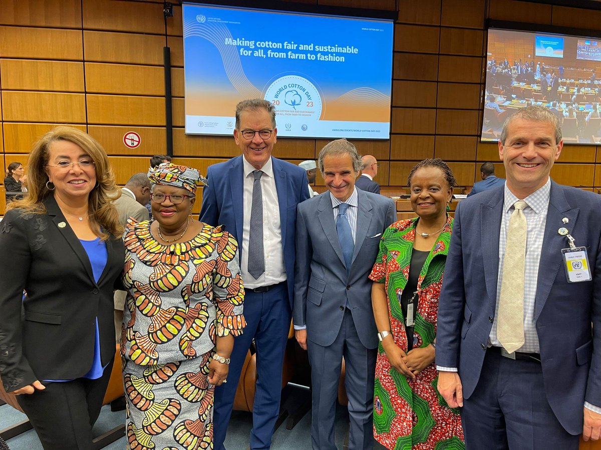Fair global value chains are a must More than 350 million people work in the cotton textile sector globally Together we can make a fairer cotton economy helping hundreds of millions worldwide. @UNIDO #WorldCottonDay event w/ @FAO @WTO & other partners -thank you!