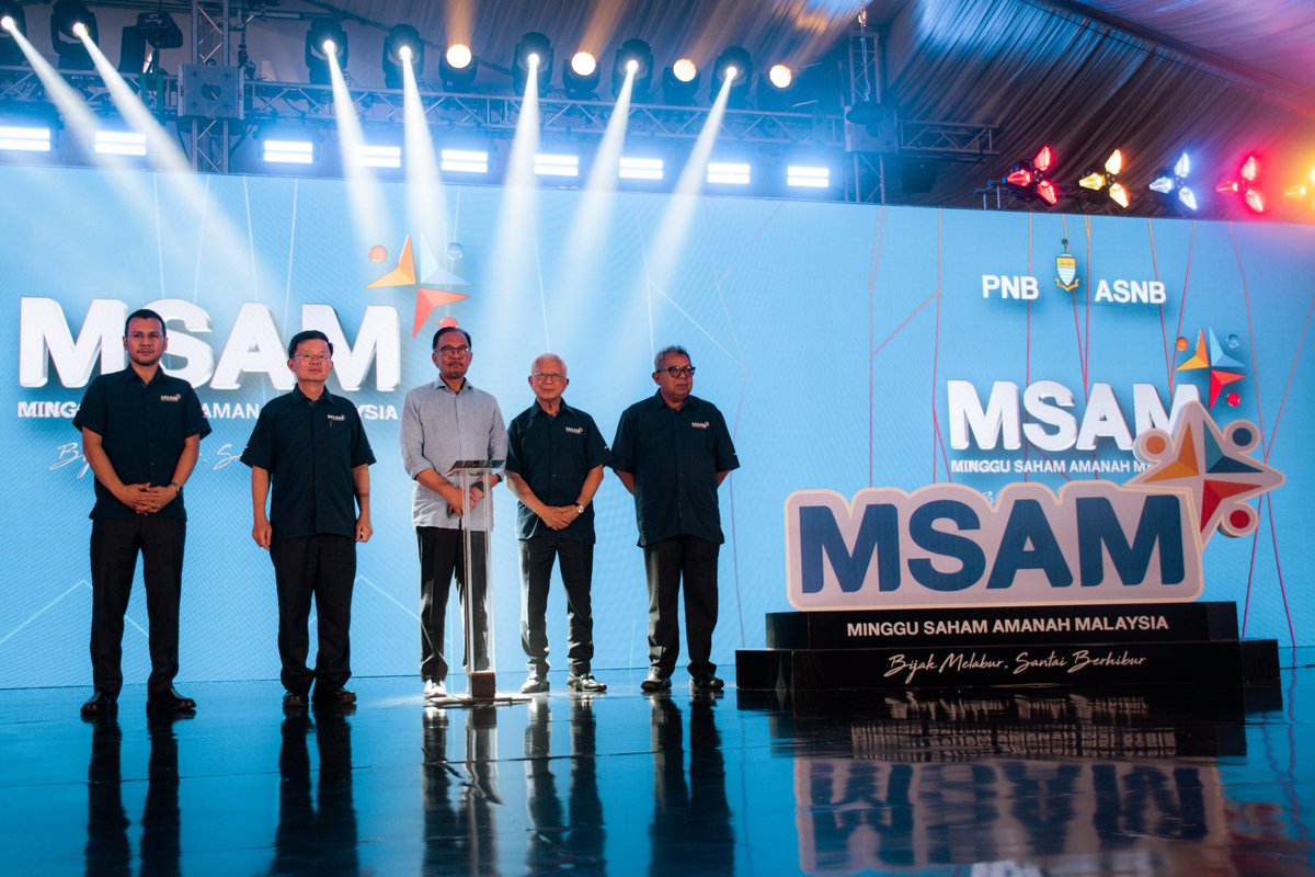 perodua's tweet photo. Beberapa coretan aktiviti Perodua sekitar beberapa hari di Minggu Saham Amanah Malaysia 2023.
Jom singgah booth Perodua di Setia Fontaines, Bertam, Pulau Pinang. Pelbagai aktiviti menarik disediakan untuk seisi keluarga. Jumpa anda di sana!
#Perodua #MSAM2023 #WeGoBeyond https://t.co/bXiRkfHYqg
