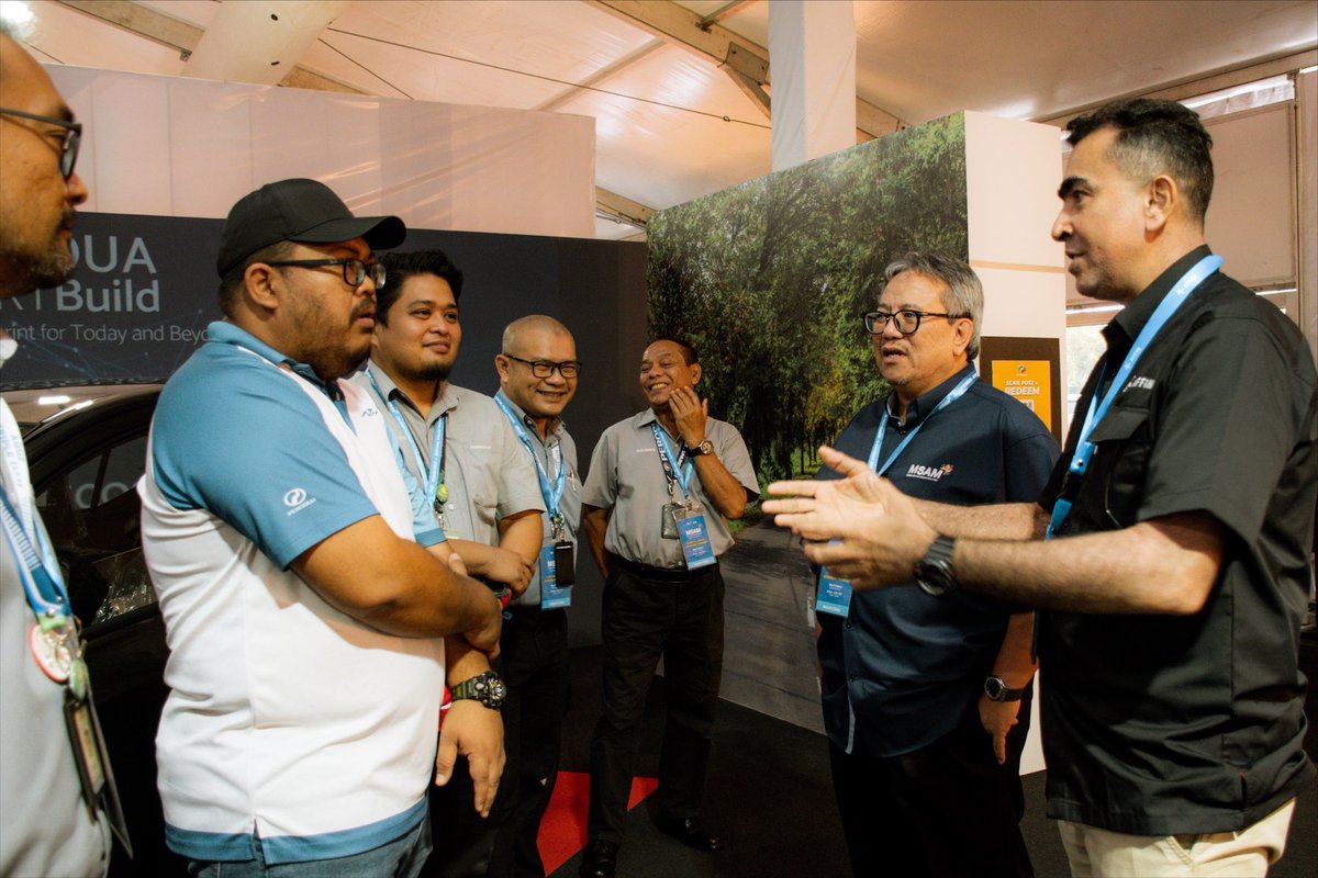 perodua's tweet photo. Beberapa coretan aktiviti Perodua sekitar beberapa hari di Minggu Saham Amanah Malaysia 2023.
Jom singgah booth Perodua di Setia Fontaines, Bertam, Pulau Pinang. Pelbagai aktiviti menarik disediakan untuk seisi keluarga. Jumpa anda di sana!
#Perodua #MSAM2023 #WeGoBeyond https://t.co/bXiRkfHYqg
