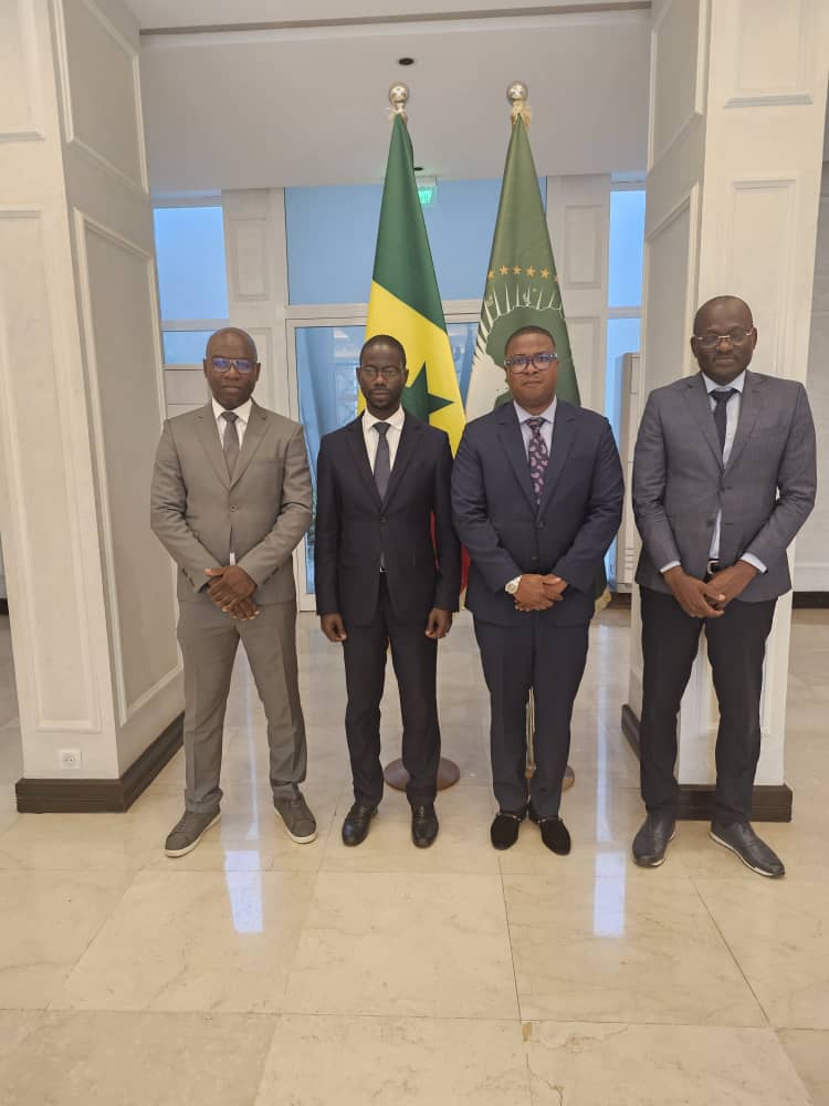 EmbColGhana's tweet photo. junto a Argentina, Brasil, Cuba, Venezuela.
Senegal es un país muy importante en Africa Occidental y lider en la región francófona. El arribo de esta embajada fortalecerá aún más los intereses mutuos de Colombia y Senegal y las relaciones con el continente africano. https://t.co/Sx7SzX1g1C
